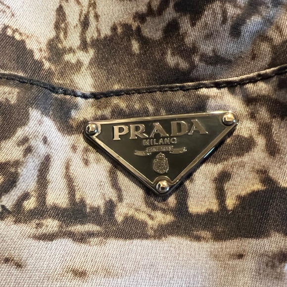 PRADA- Extra large vinyl and patent leather travel bag. - Picture 9 of 10